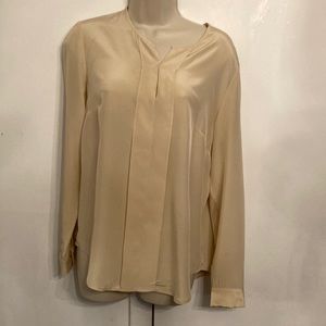 Vintage Anne Klein Blouse Size 8 Ivory Width 20 Length 26.